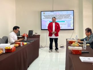 Christian Pasaribu merespon para dosen pembimbing dan penguji dari Universitas Hasanuddin.(Ist)